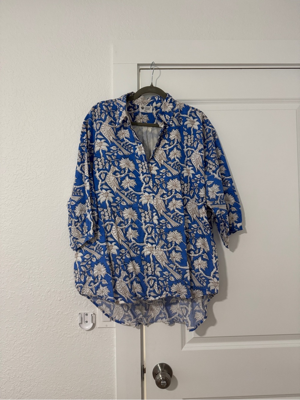 Holly Shae Blue Floral Cotton
Popover Top OS Summer
Resortwear